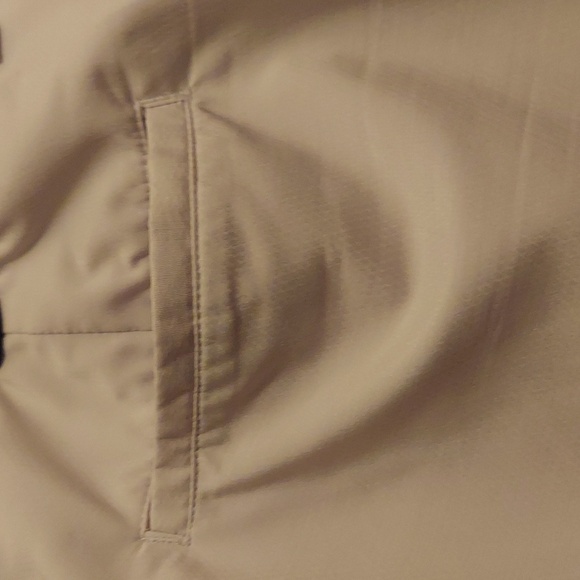 Men's Greg Norman golf shorts - Picture 6 of 7